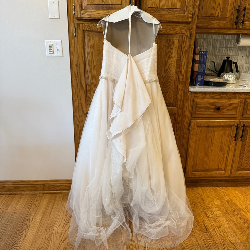 Mori Lee Madeline Gardner Wedding dress Style 5172 - Picture 6 of 16